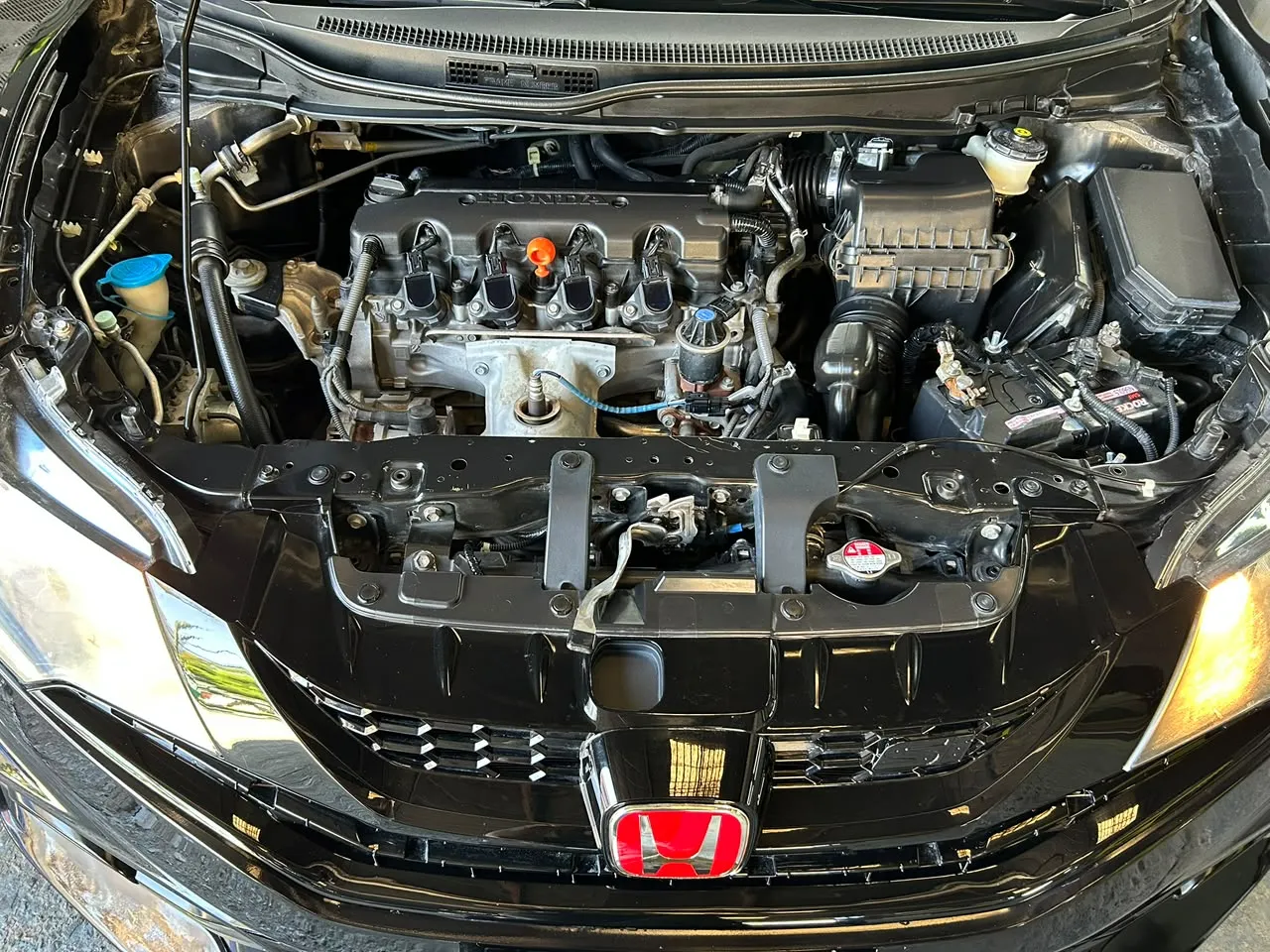 Autolavado a mano con motor detallado